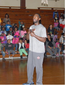 Harlem  Ambassadors hoop  it up at Wonder Elementary