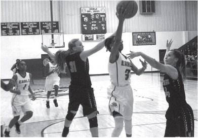 Lady Bulldogs fight back to defeat Lady Jaguars